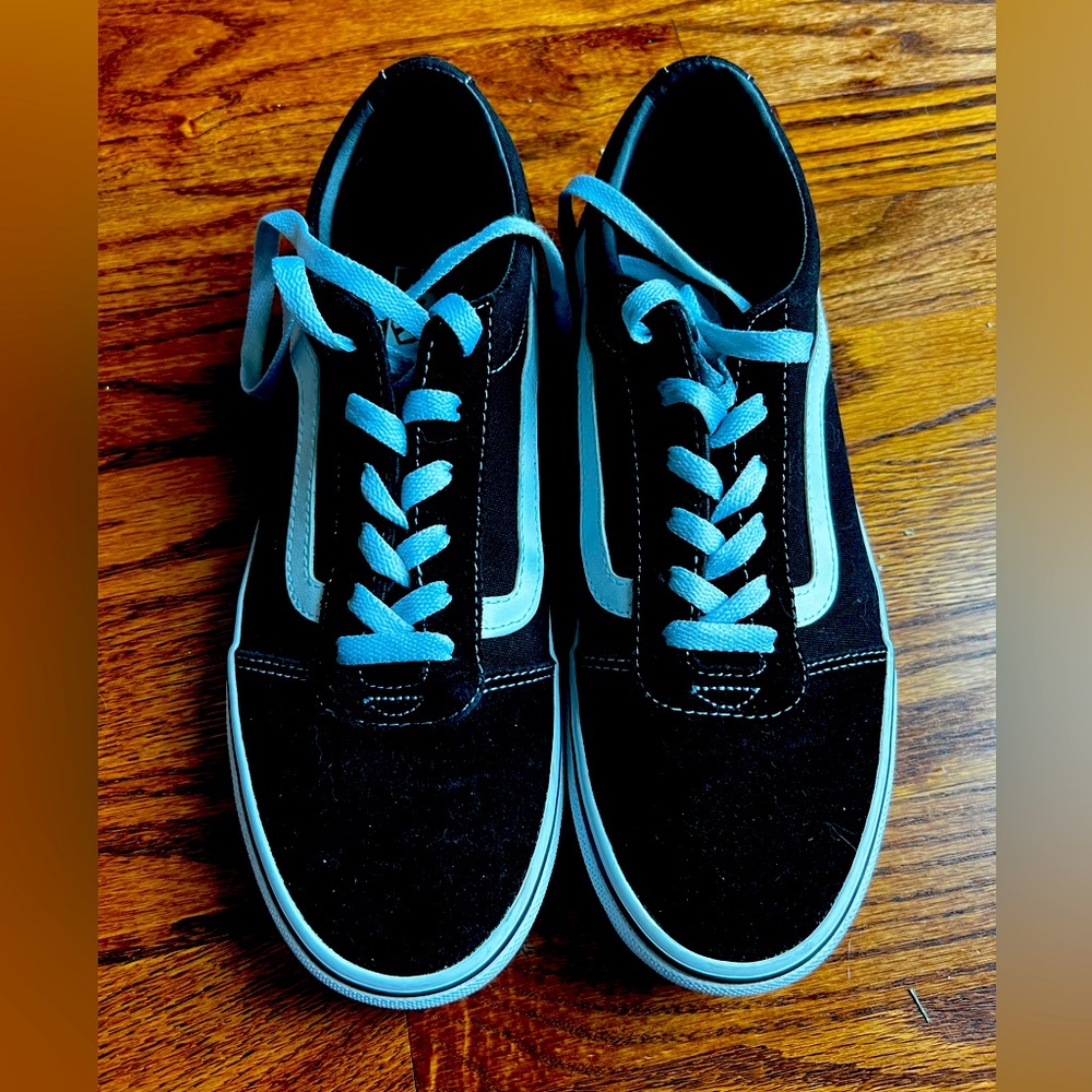 Vans black suede women’s shoe 9.5